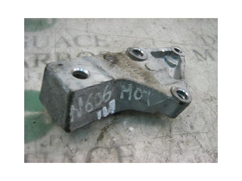 Recambio de soporte motor derecho para citroën xsara berlina 2.0 hdi sx (80kw) referencia OEM IAM   