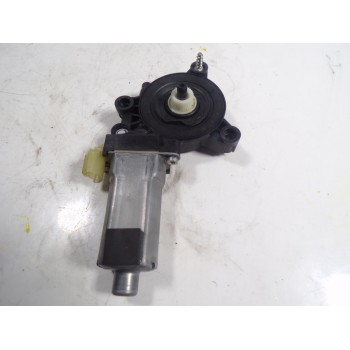 MOTOR ELEVALUNAS DELANTERO DERECHO 824602P000 