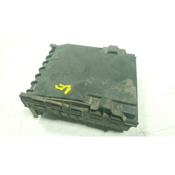 CAJA RELES / FUSIBLES 1K0937125D 1K0937132F 