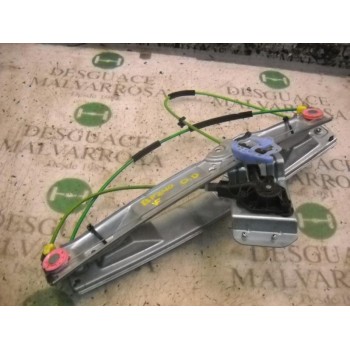 ELEVALUNAS DELANTERO DERECHO 