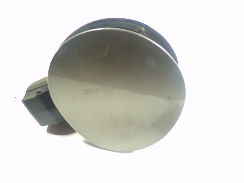 Recambio de tapa combustible para kia sorento 2.2 crdi cat referencia OEM IAM 695102P000  