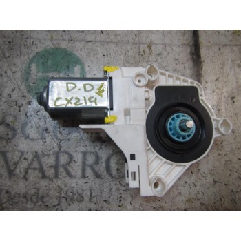 MOTOR ELEVALUNAS DELANTERO DERECHO 8K0959802C 8K0959802C 