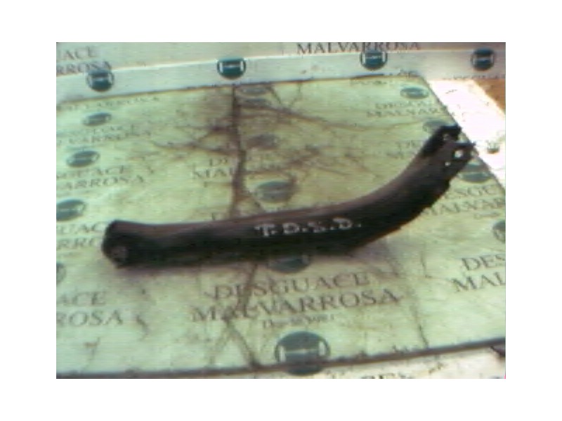 Recambio de brazo suspension superior trasero derecho para opel vectra b berlina comfort referencia OEM IAM   