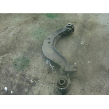 BRAZO SUSPENSION SUPERIOR TRASERO DERECHO 