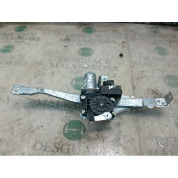 ELEVALUNAS TRASERO DERECHO 