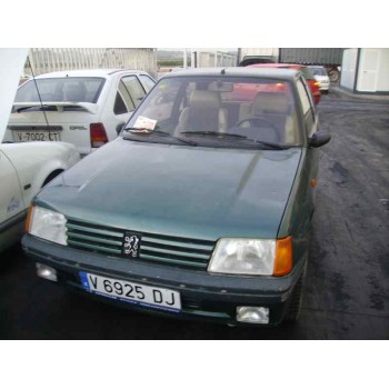 PEUGEOT 205 BERLINA