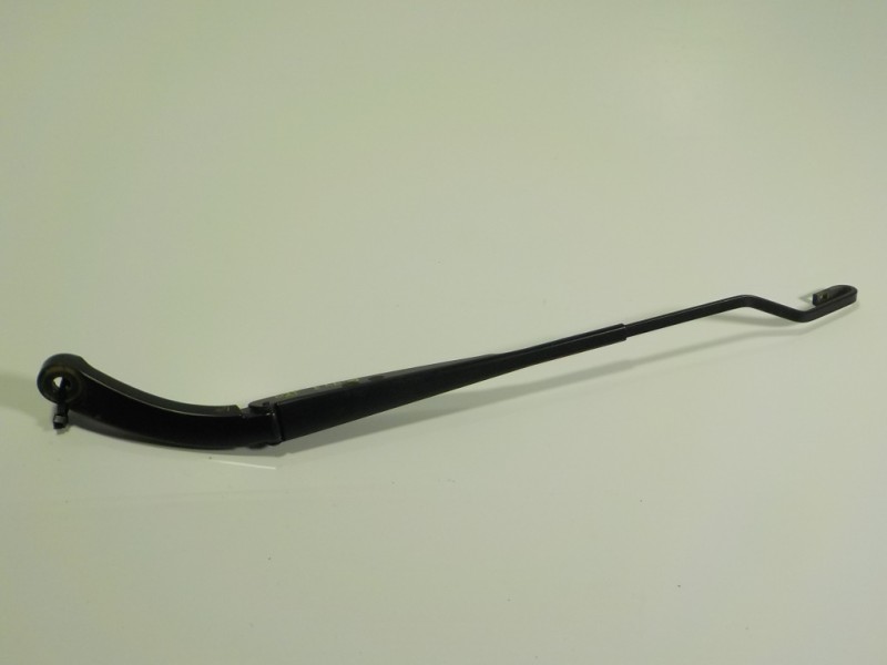 Recambio de brazo limpia delantero izquierdo para dacia dokker 1.5 dci diesel fap cat referencia OEM IAM 288812261R  