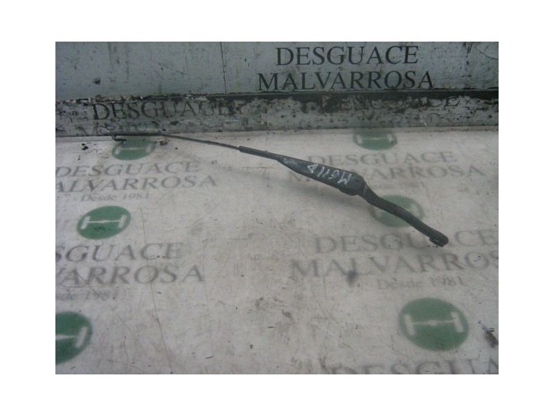 Recambio de brazo limpia delantero derecho para peugeot 106 (s1) 1.4 diesel cat referencia OEM IAM   