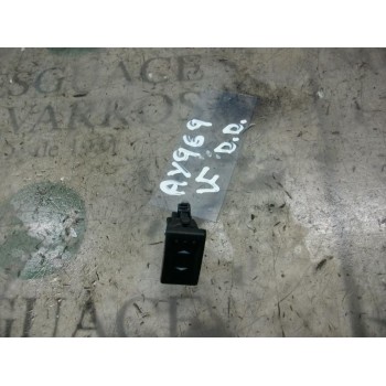 MANDO ELEVALUNAS DELANTERO DERECHO 