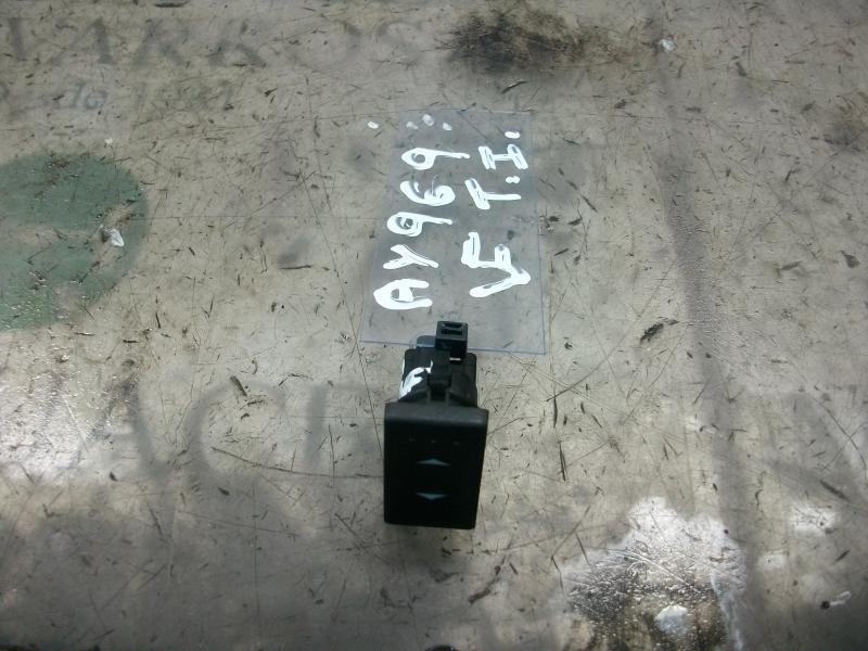 Recambio de mando elevalunas trasero izquierdo para ford mondeo berlina (ge) ambiente referencia OEM IAM   