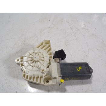 MOTOR ELEVALUNAS DELANTERO DERECHO A0009066206 A2079061200 