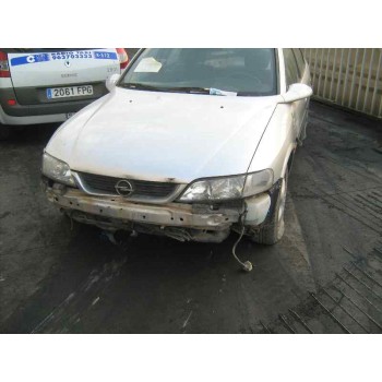 OPEL VECTRA B BERLINA