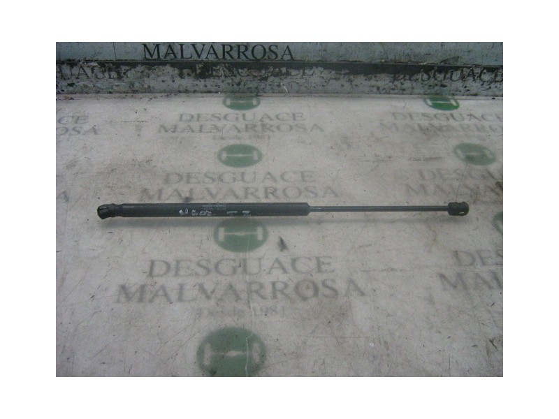 Recambio de amortiguadores maletero / porton para kia rio 1.5 crdi ex2 referencia OEM IAM 817701G000  