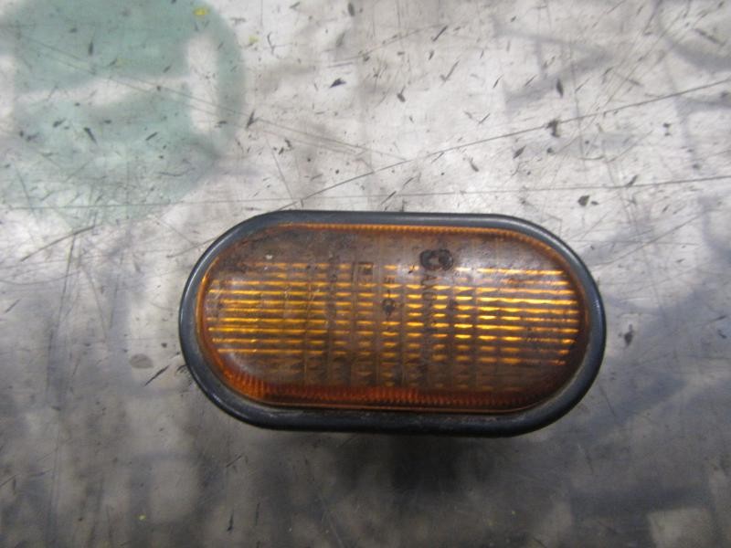 Recambio de piloto lateral izquierdo para renault clio i phase iii 1.9 d rn referencia OEM IAM   