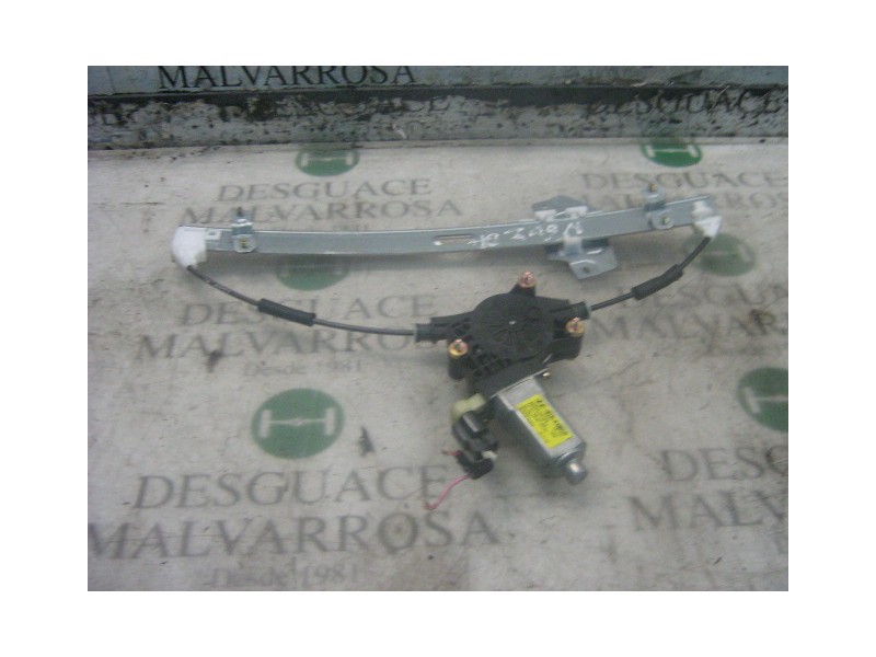 Recambio de elevalunas delantero derecho para kia rio 1.5 crdi ex2 referencia OEM IAM 824021G010 988201G100 