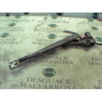 ELEVALUNAS DELANTERO DERECHO 