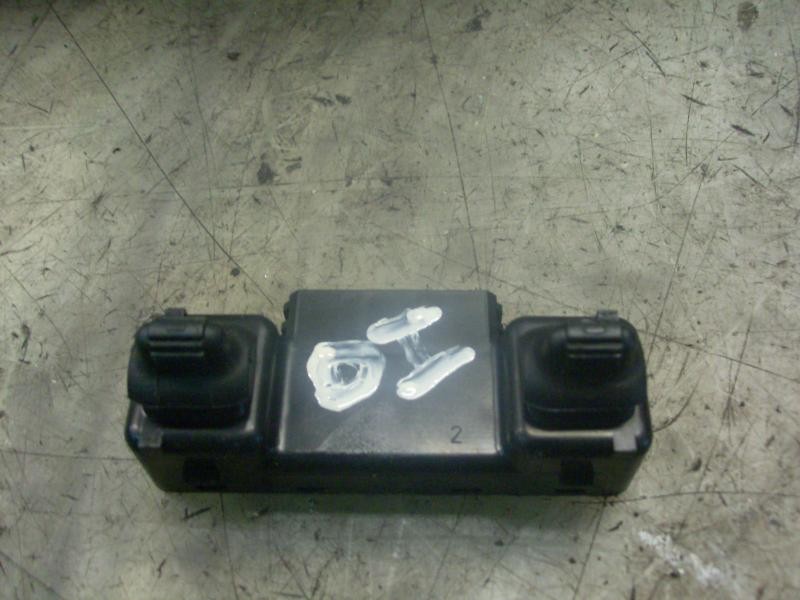 Recambio de mando elevalunas delantero izquierdo para jeep cherokee (kj) 2.5 crd limited referencia OEM IAM   