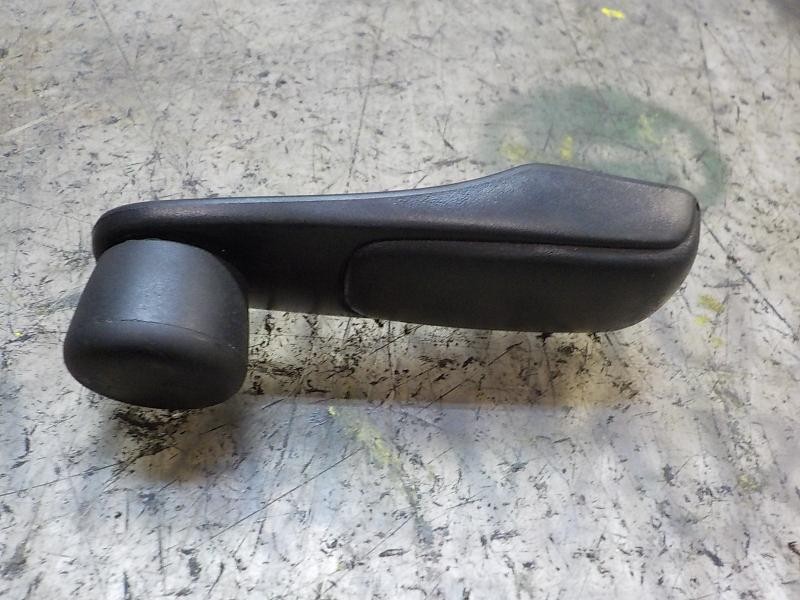 Recambio de maneta elevalunas trasera izquierda para citroën c3 business referencia OEM IAM 9240H7  