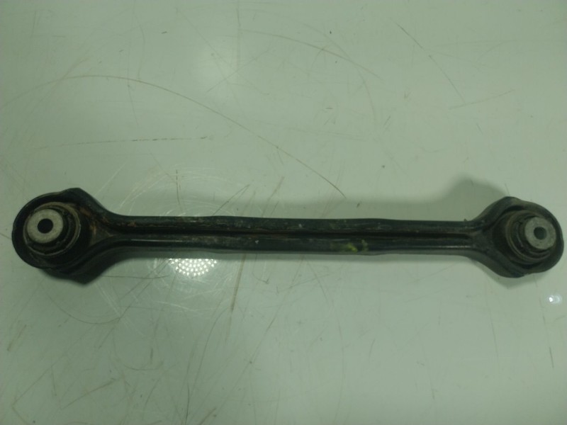 Recambio de brazo suspension inferior trasero derecho para bmw x1 (e84) sdrive 18 d referencia OEM IAM 33322409892  