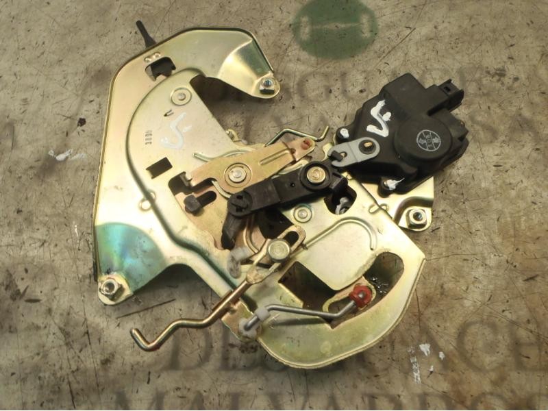 Recambio de motor c/c trasero derecho para kia carnival ii 2.9 cdri ex referencia OEM IAM   