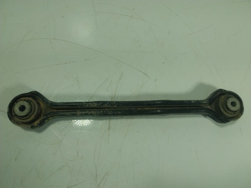 Recambio de brazo suspension inferior trasero izquierdo para bmw x1 (e84) sdrive 18 d referencia OEM IAM 33322409892  