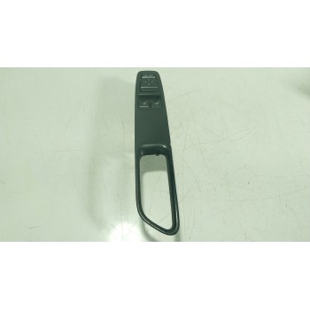 MANDO ELEVALUNAS DELANTERO IZQUIERDO 254118044R 255700068R 