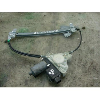 ELEVALUNAS TRASERO DERECHO 