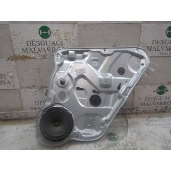 ELEVALUNAS TRASERO DERECHO 834811H000 