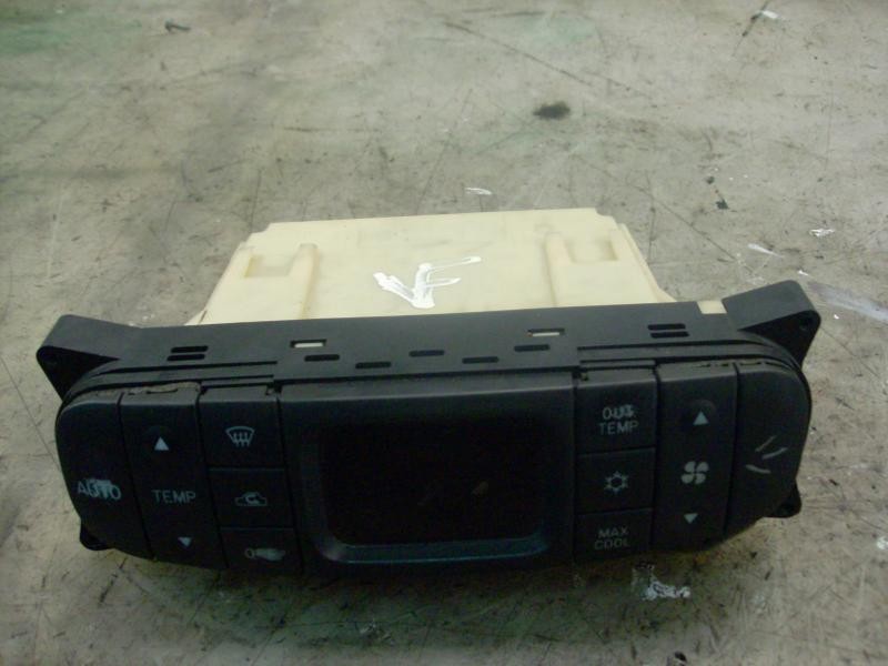 Recambio de mando climatizador para mitsubishi carisma berlina 4 (da0) 1.9 turbodiesel referencia OEM IAM   