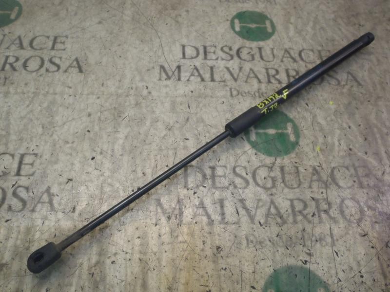 Recambio de amortiguadores maletero / porton para dacia sandero ambiance referencia OEM IAM 8200526363  