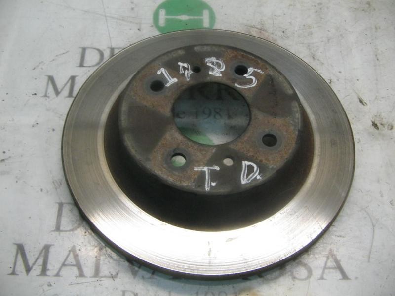 Recambio de disco freno trasero para nissan primera berlina (p11) básico referencia OEM IAM   