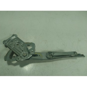 ELEVALUNAS DELANTERO DERECHO 807205115R 807205115R 