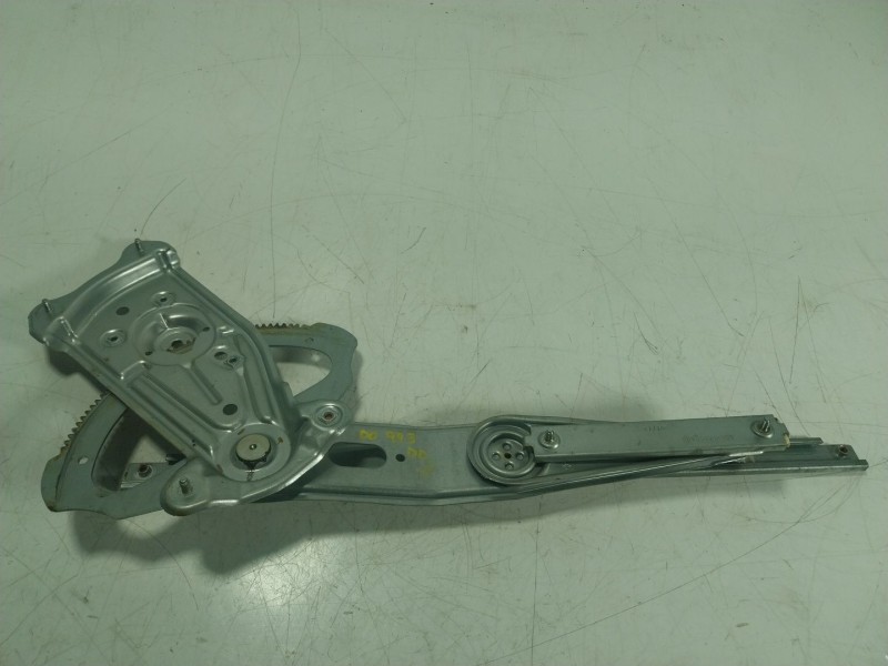 Recambio de elevalunas delantero derecho para renault scénic iii (jz0/1_) 1.2 tce referencia OEM IAM 807205115R 807205115R 