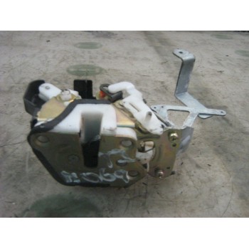 CERRADURA PUERTA TRASERA IZQUIERDA 