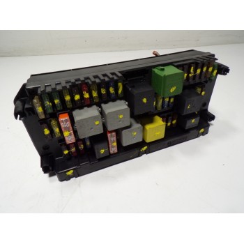 CAJA RELES / FUSIBLES A2129009722 A2129003614 A2129003614