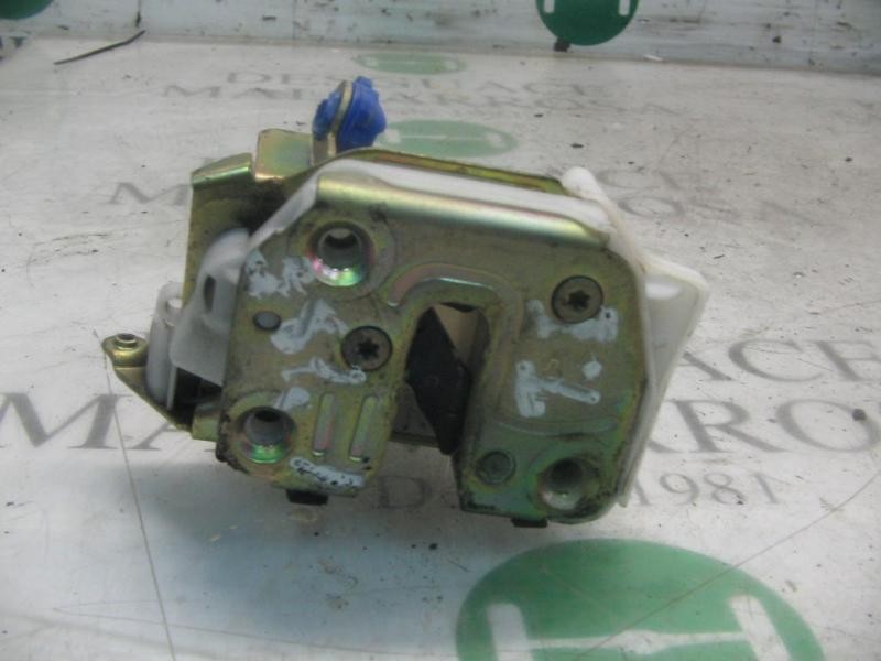 Recambio de cerradura puerta trasera izquierda para nissan primera berlina (p11) básico referencia OEM IAM   