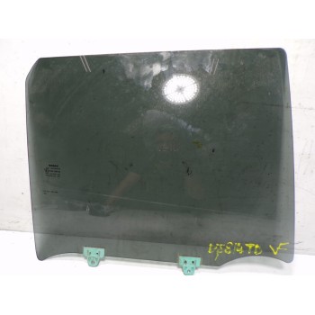 CRISTAL PUERTA TRASERO DERECHO 823001KK1A 