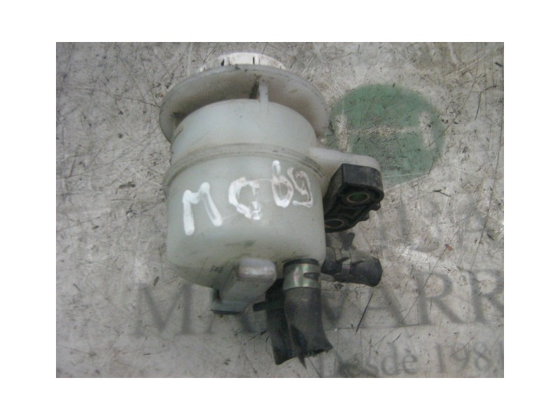 Recambio de deposito servo para mitsubishi outlander (cu0w) 2.0 2wd referencia OEM IAM   