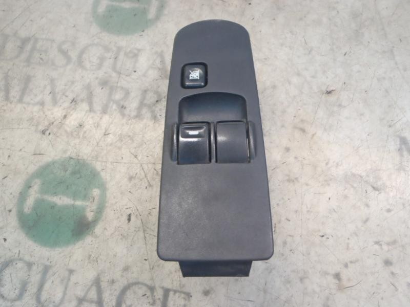 Recambio de mando elevalunas delantero izquierdo para mitsubishi colt berlina 3 (cz) 1.5 di-d instyle referencia OEM IAM   
