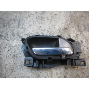 MANETA INTERIOR DELANTERA IZQUIERDA 