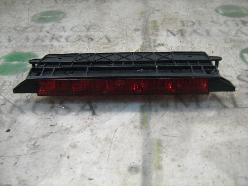 Recambio de piloto trasero central para ford focus berlina (cap) trend referencia OEM IAM   