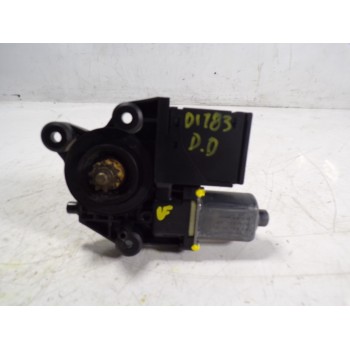 MOTOR ELEVALUNAS DELANTERO DERECHO 807310596R 