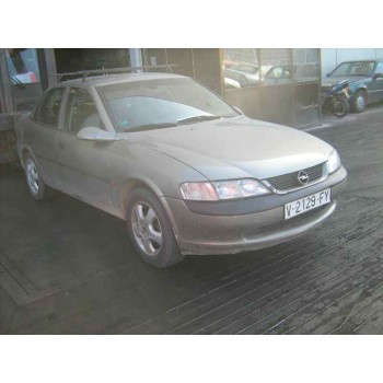 OPEL VECTRA B BERLINA