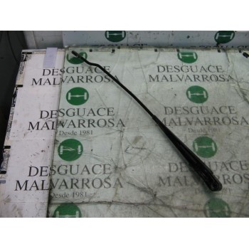 BRAZO LIMPIA DELANTERO DERECHO 