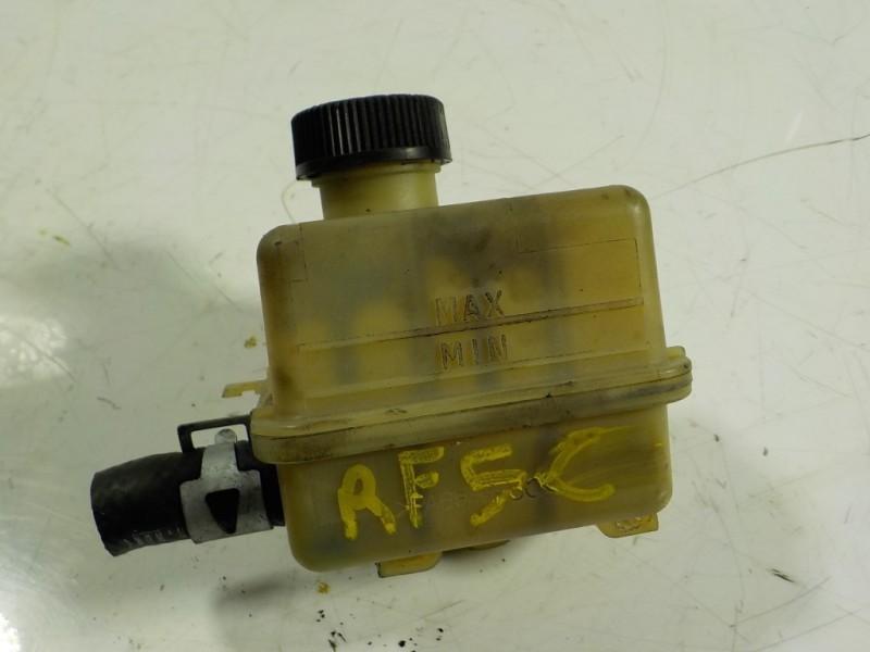 Recambio de deposito servo para mazda 6 berlina (gg) 2.0 crtd 136 active (4-ptas.) referencia OEM IAM   