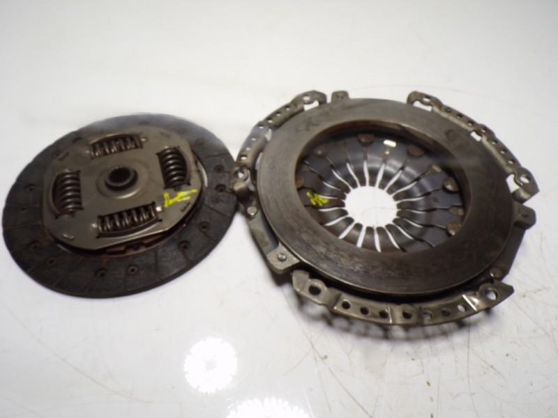 Recambio de kit embrague para ford fiesta (ccn) 1.0 ecoboost cat referencia OEM IAM 2277270 D1BG7563DA 