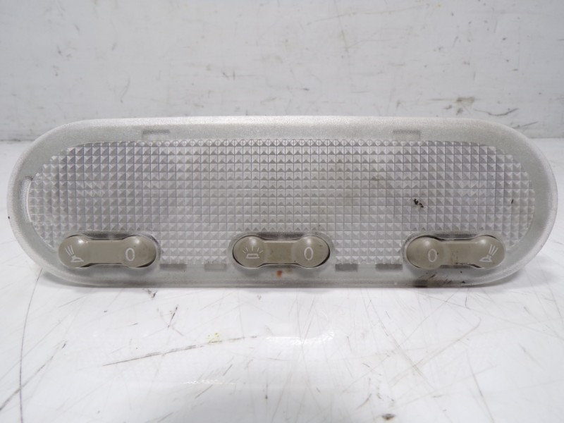 Recambio de piloto interior para nissan juke (f15) 1.6 16v cat referencia OEM IAM 26430BC00B A4094 