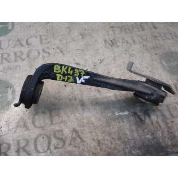 SOPORTE BRAZO SUSPENSION DELANTERO IZQUIERDO 