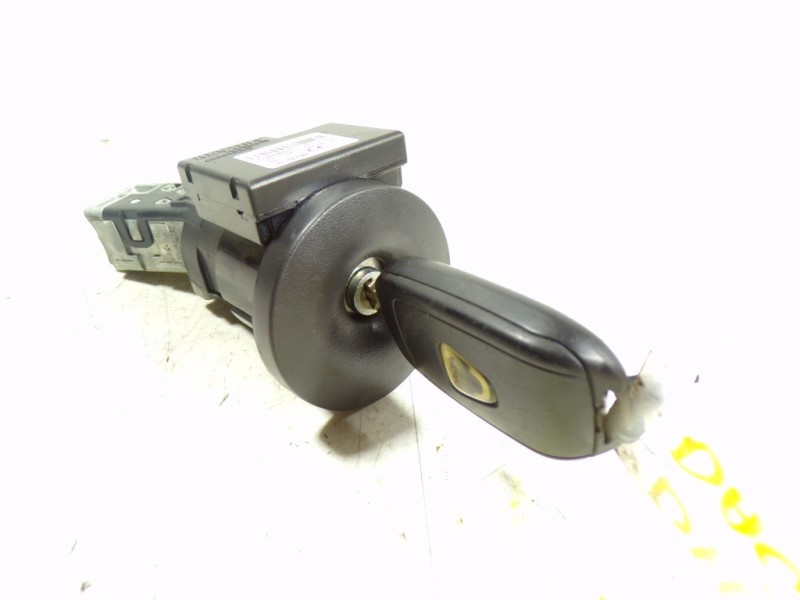 Recambio de antirrobo para dacia dokker express 1.6 16v 110 referencia OEM IAM 487004438R 487003947R G9444B277