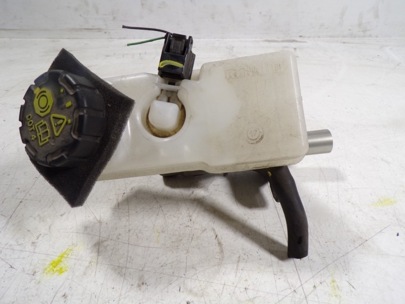 Recambio de bomba freno para dacia dokker express 1.6 16v 110 referencia OEM IAM 460112629R  